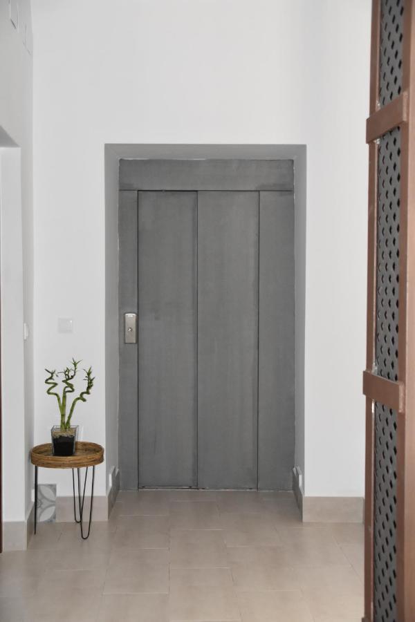 Apartamentos Turisticos Mamelon Jerez de la Frontera Exterior photo