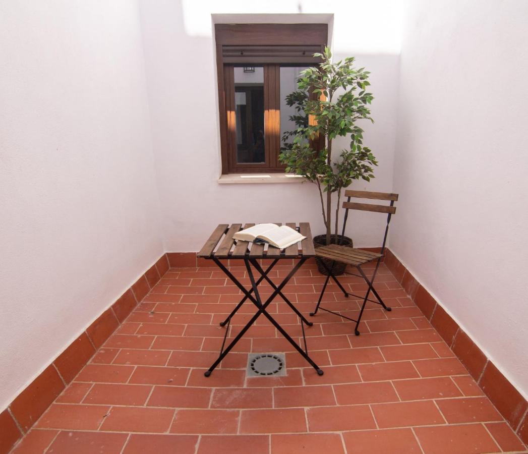 Apartamentos Turisticos Mamelon Jerez de la Frontera Exterior photo