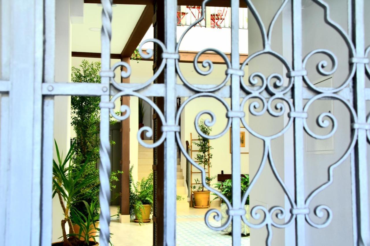 Apartamentos Turisticos Mamelon Jerez de la Frontera Exterior photo